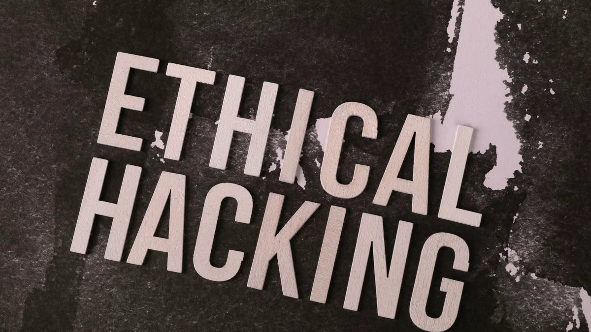 Scherm met beveiligingsmelding over false positives bij rootkitscans
