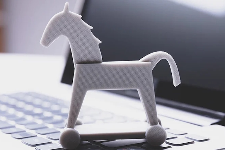 Lees meer over het artikel Trojaans paard: betekenis, risico’s en bescherming